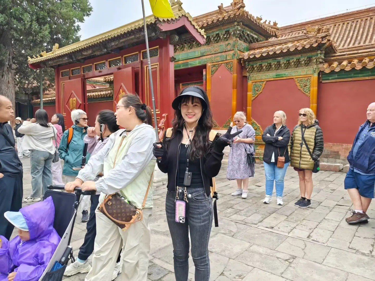 China Travel Without Chinese with a private bilingual guide in China